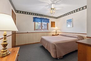 The Lodges at Breezy Point