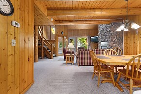 The Lodges at Breezy Point