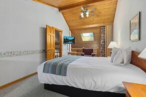 The Lodges at Breezy Point