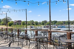 The Lodges at Breezy Point