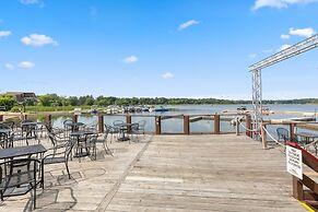 The Lodges at Breezy Point