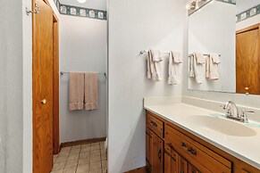 The Lodges at Breezy Point