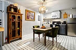 Harmony Studio 5min-asian Dist Full Kitchen