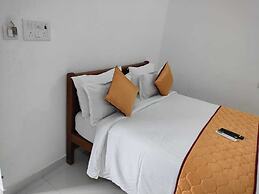 Eben Service Apartment