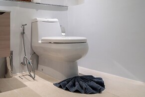 Diamond Condominium 2506