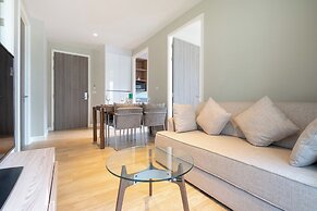 Diamond Condominium 2506