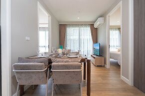 Diamond Condominium 2506