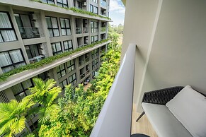 Diamond Condominium 2506
