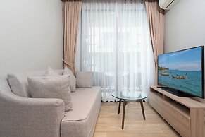 Diamond Condominium 2506