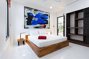 Open-space Design 4BR Pool Villa Luna