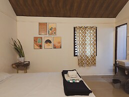Sunset Cafe Beach Stay