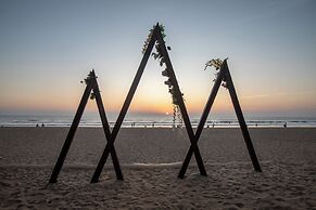 Sunset Cafe Beach Stay