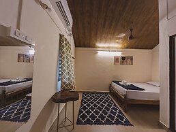 Sunset Cafe Beach Stay