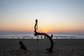 Sunset Cafe Beach Stay