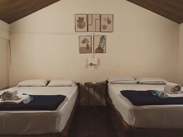 Sunset Cafe Beach Stay