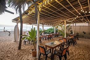 Sunset Cafe Beach Stay