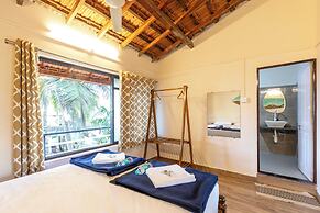 Sunset Cafe Beach Stay