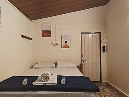 Sunset Cafe Beach Stay