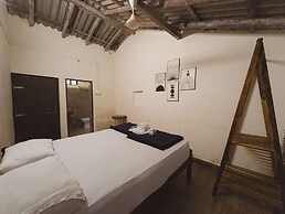 Sunset Cafe Beach Stay