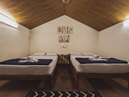 Sunset Cafe Beach Stay