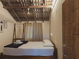 Sunset Cafe Beach Stay