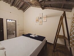 Sunset Cafe Beach Stay