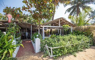 Sunset Cafe Beach Stay