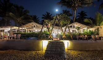 Sunset Cafe Beach Stay