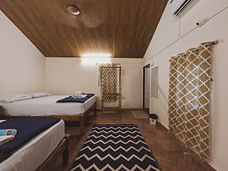 Sunset Cafe Beach Stay