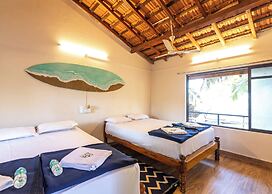 Sunset Cafe Beach Stay