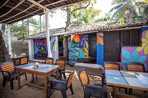 Sunset Cafe Beach Stay