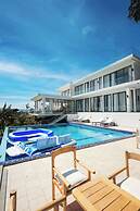Ever Retreat B&P Beach Villa