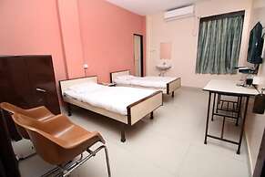 Hotel Gomatgiri