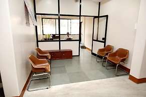 Hotel Gomatgiri