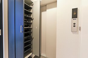 Metro Gate Morishita