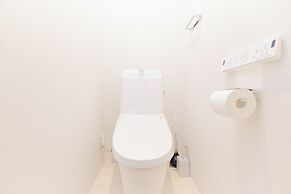 Metro Gate Morishita