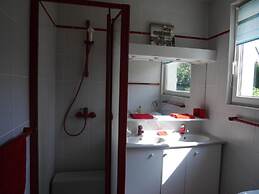 Holiday Home in Ploudalmyzeau