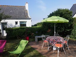 Holiday Home in Ploudalmyzeau