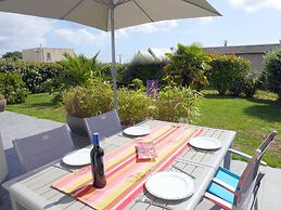 Holiday Home in Crozon With sea Beach