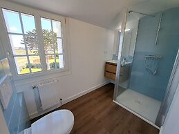 XXL Holiday Home Directly by the sea