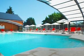 Resort Amboise Les Chateaux de la Loire, Accommodation for 8 Pers
