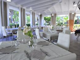 New Apartment in Baia Domzia Near the sea