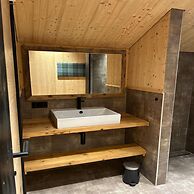 New Chalet With Garden and Private Sauna