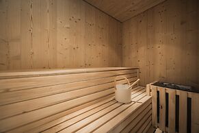 New Chalet With Garden and Private Sauna
