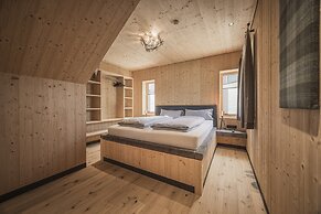 New Chalet With Garden and Private Sauna