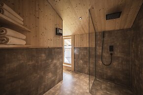 New Chalet With Garden and Private Sauna