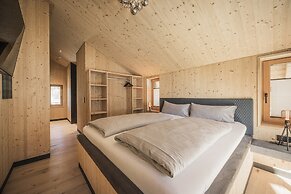 New Chalet With Garden and Private Sauna