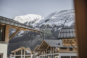 New Chalet With Garden and Private Sauna