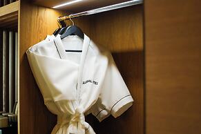 Incheon Airport Global Hotel & Suites