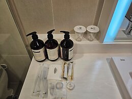 Incheon Airport Global Hotel & Suites